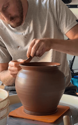Jeremy pot making